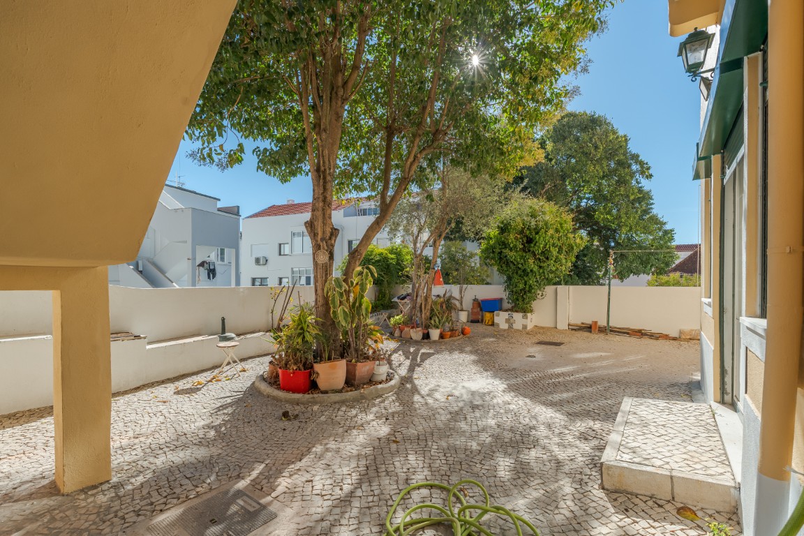 LHA1989